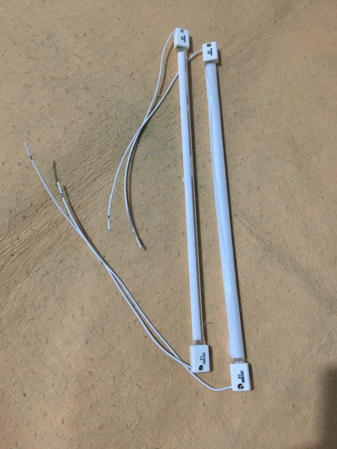 SK15 Halogen Lamp Replacement Parts 220V 2000W